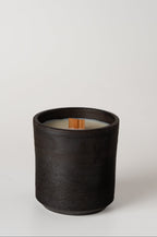 漆黒 ー Shikkoku Yachimun Candle